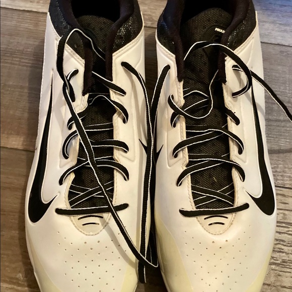 Men’s size 14 Nike baseball cleats metal spikes - Picture 1 of 5